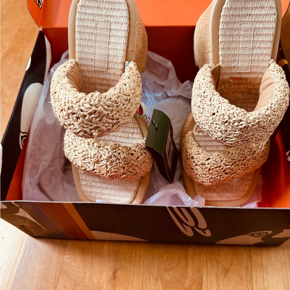 Farm Rio Natural Crocheted Puffy Platform Sandals - Picture 5 of 9